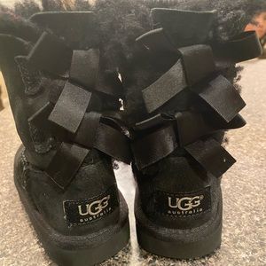 Toddler Ugg Bailey Bow Boots for Girls Size 8